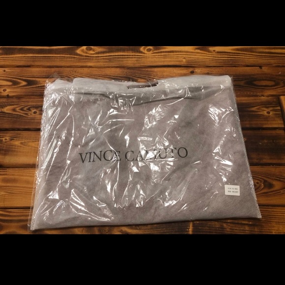 NIB! Vince Camuto Vegan Leather Two-tone Luck Tote - Picture 6 of 8